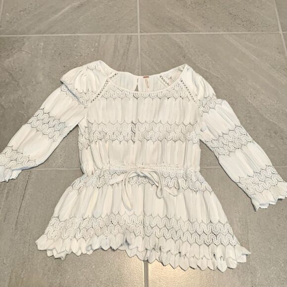Free People Tops - Free People White Fire Island Embroidered  Keyhole Peasant Blouse Top X Small
